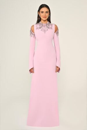 فستان وردي أنيق بقصة مستقيمة