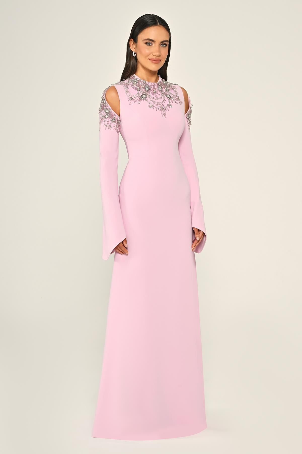 فستان وردي بقصة مستقيمة – منظر جانبي