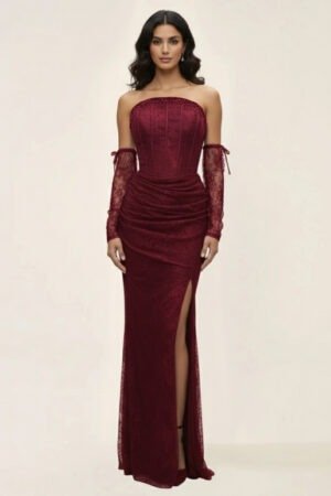 فستان أحمر سترابليس بلا حمالات أنيق