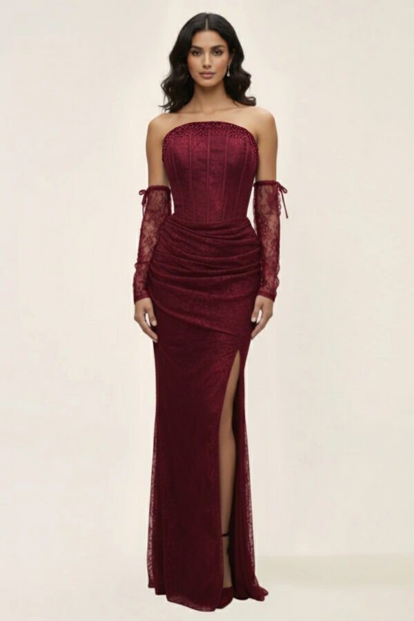 فستان أحمر سترابليس بلا حمالات أنيق