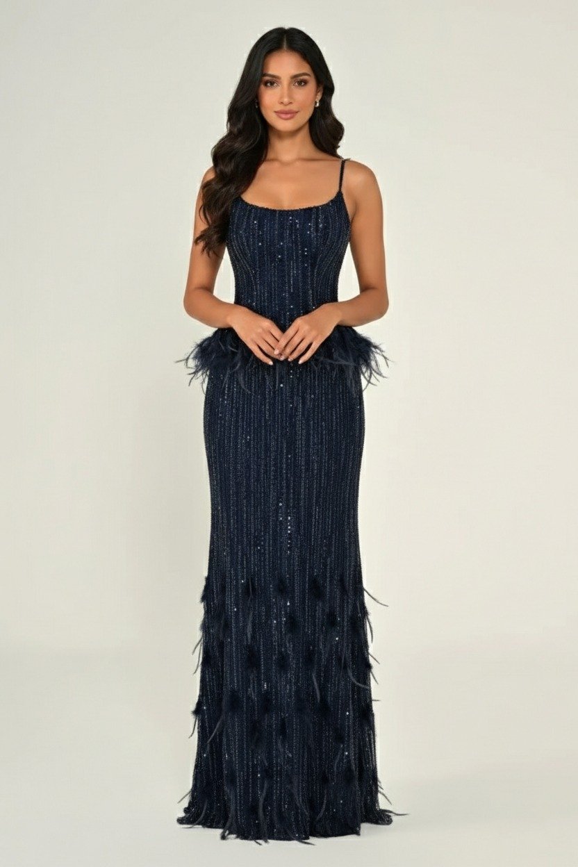 فستان كحلي لامع بقصّة ضيّقة