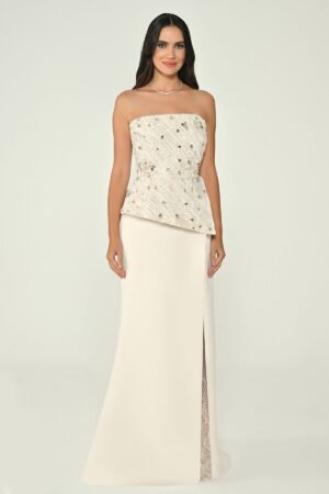 فستان أنيق باللون العاجي بدون أكمام